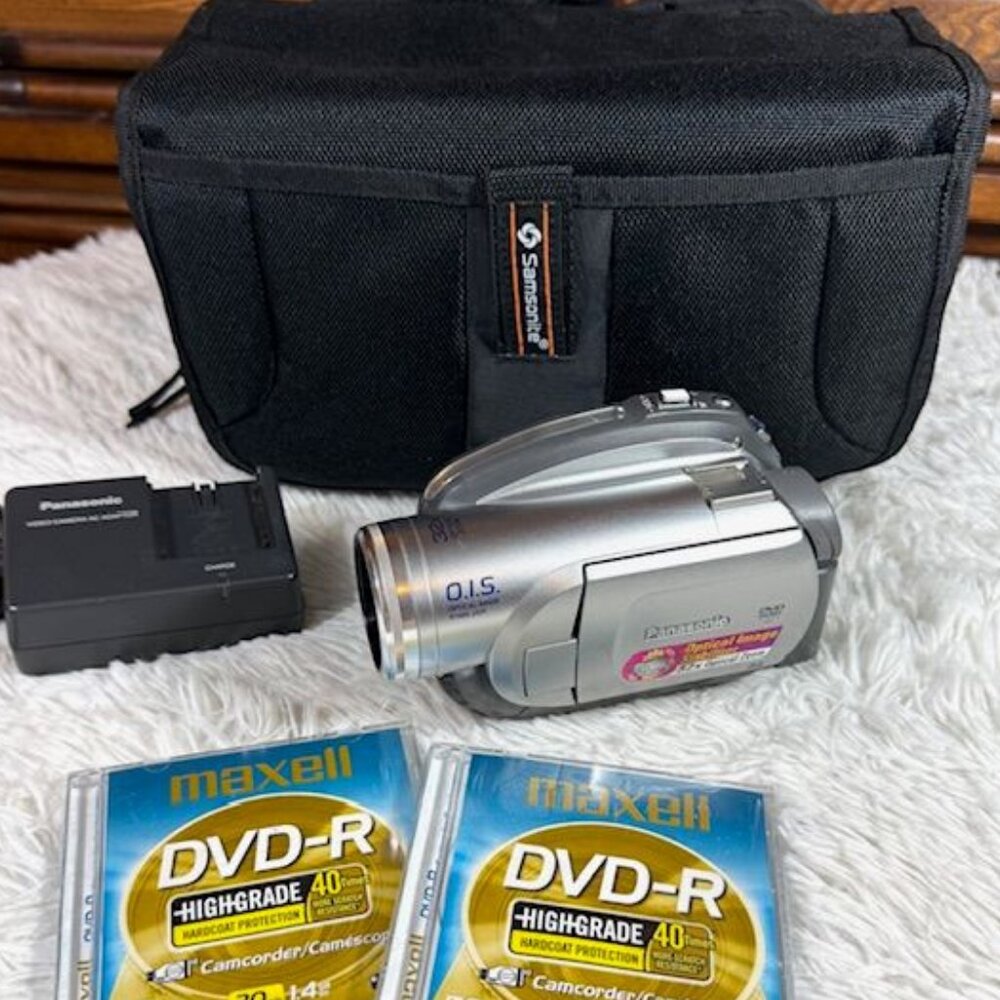 Panasonic VDR-D220 DVD Video Camera Camcorder + Storage Travel Bag + DVD-R Discs